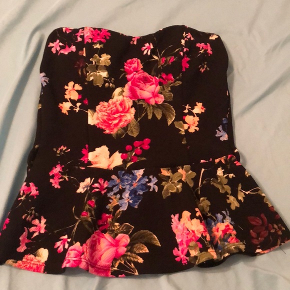 Strapless flower top - Picture 1 of 4